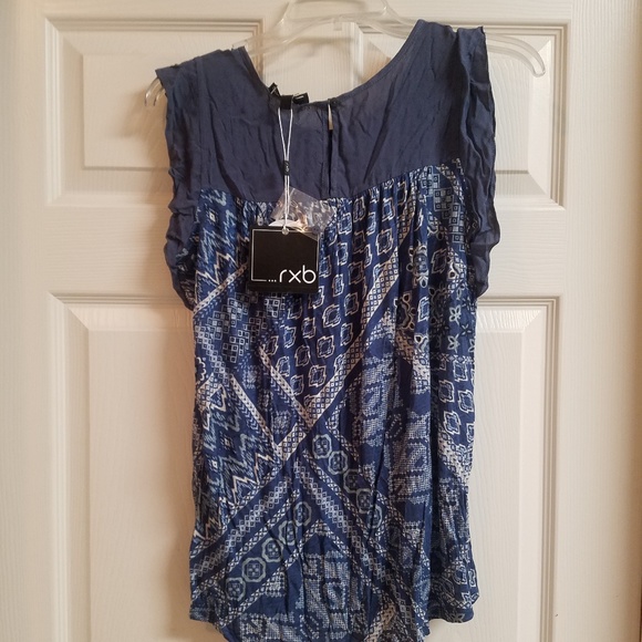 Tops - Picture 2 of 2